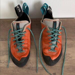 Scarpa Women’s Orange and Teal Climbing Shoes